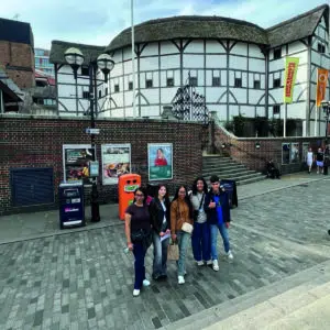 Boarding students on a weekend trip to London
