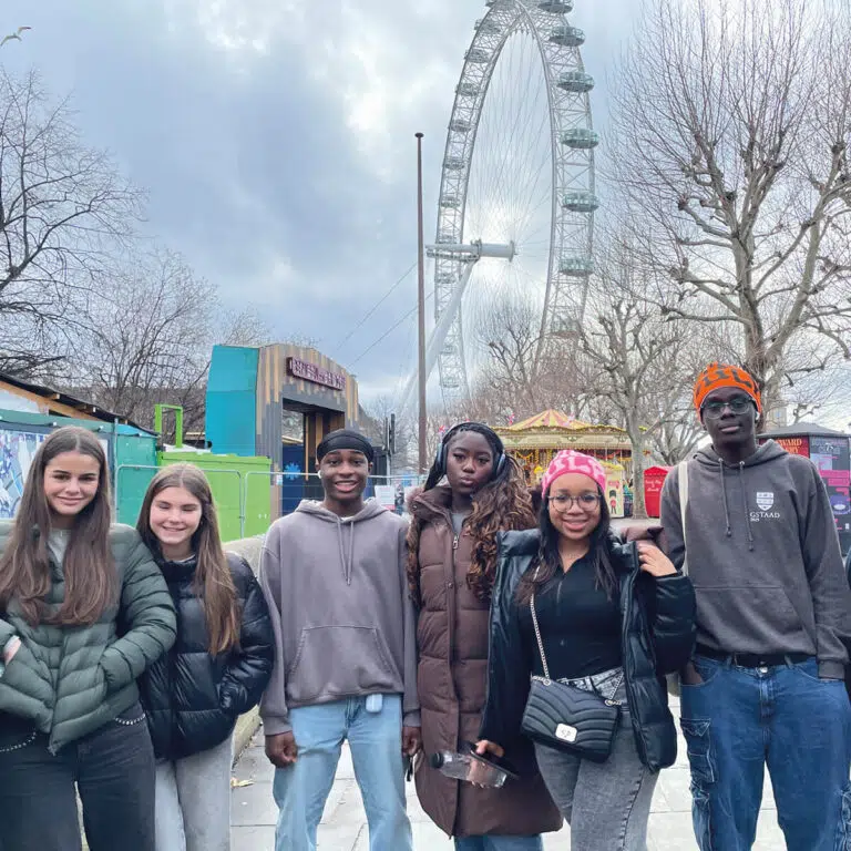 Boarding trip to the London Dungeon
